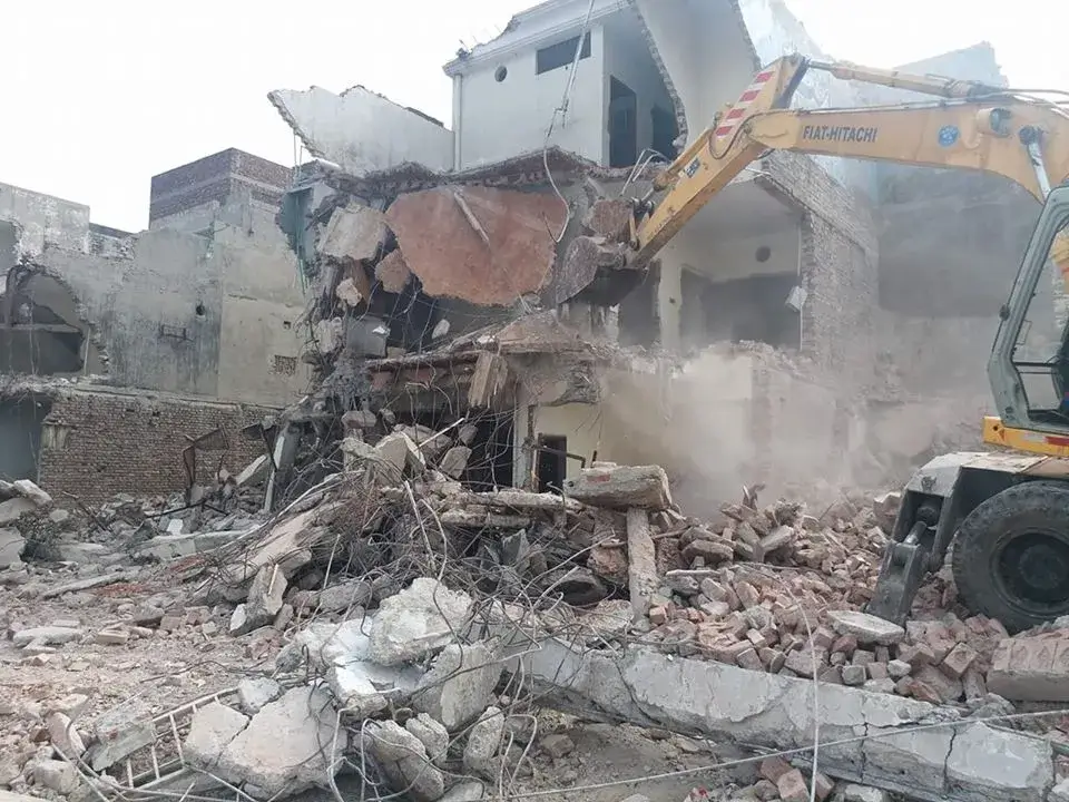 Building Demolition & Deconstruction